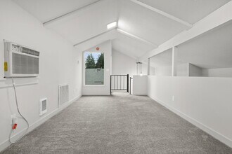 8027 SW 103rd Ave in Beaverton, OR - Building Photo - Building Photo