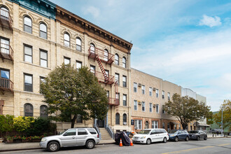 532 Graham Ave in Brooklyn, NY - Building Photo - Building Photo