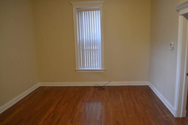 912 N Western Ave in Chicago, IL - Building Photo - Building Photo