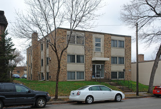 315 University Ave SE in Minneapolis, MN - Building Photo - Building Photo