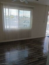 2524 N McCarran St, Unit 8 in North Las Vegas, NV - Building Photo - Building Photo