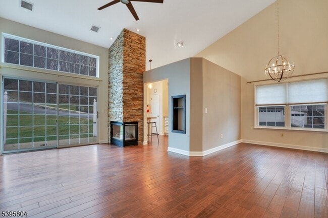 property at 1606 Windsor Ct