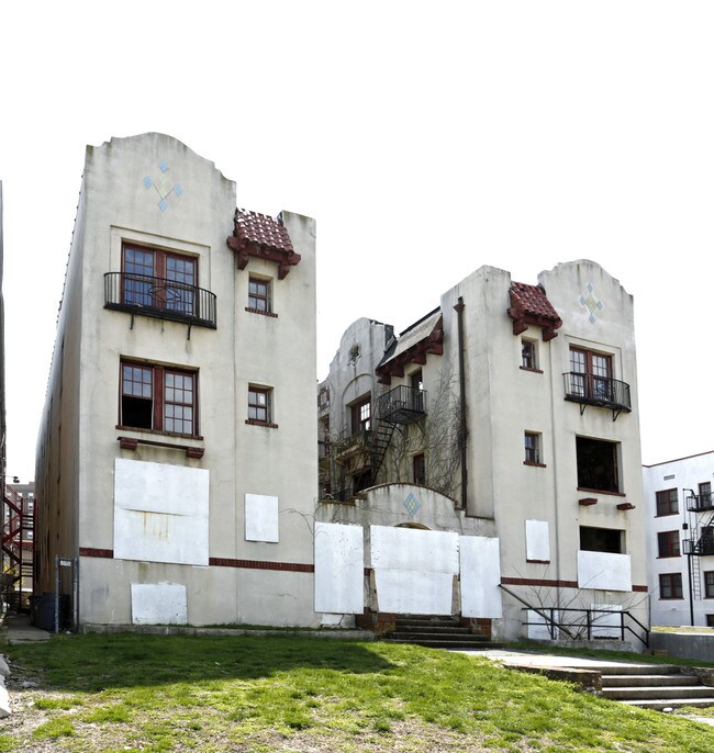 Jersey Court Condominiums in Asbury Park, NJ - Foto de edificio - Building Photo