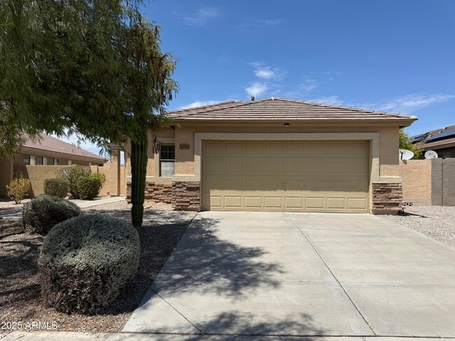 12732 S 175th Dr in Goodyear, AZ - Building Photo - Building Photo