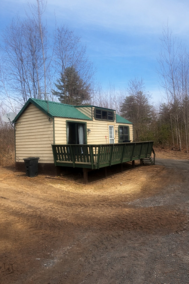 property at 6 Cabin Way