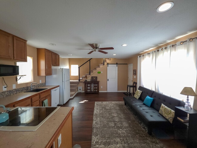 113 E Spruce St in Walsenburg, CO - Building Photo - Building Photo