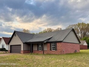 2647 Winwood Cove in Horn Lake, MS - Building Photo - Building Photo