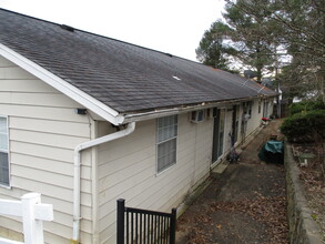 5408 Big Tyler Rd. Apartments in Charleston, WV - Foto de edificio - Building Photo