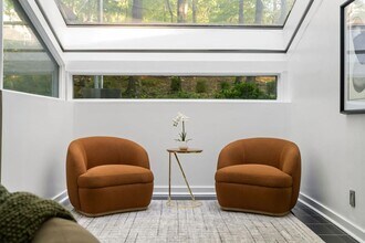 1121 Dawn View Ln NW in Atlanta, GA - Building Photo - Building Photo