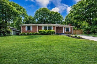 2998 Belvedere Ln in Decatur, GA - Building Photo