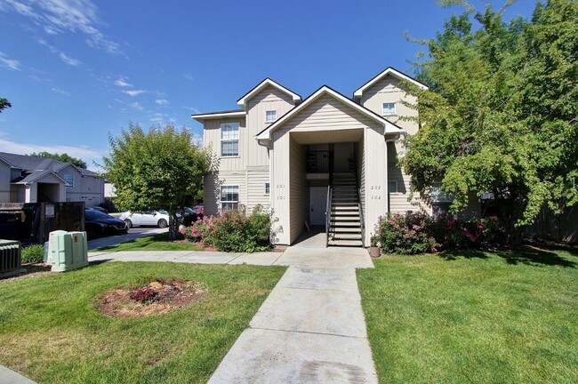 property at 11840 Cloverbrook Ln