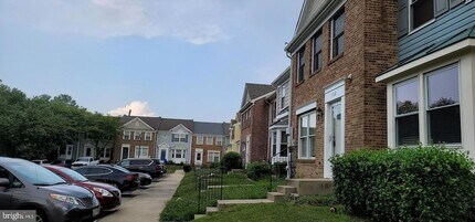 4328 Dunwood Terrace, Unit 075-01 in Burtonsville, MD - Building Photo - Building Photo