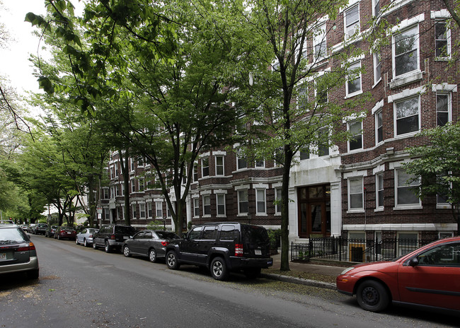 40-40 Queensberry St in Boston, MA - Foto de edificio - Building Photo