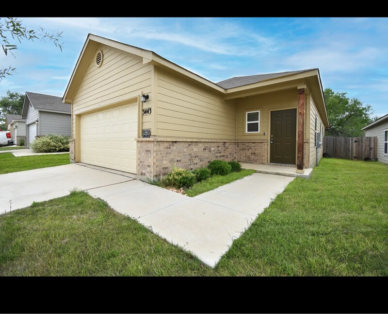 3443 RedBud Grv in San Antonio, TX - Building Photo