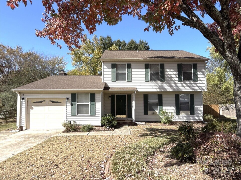 2015 Bantry Ln in Charlotte, NC - Building Photo