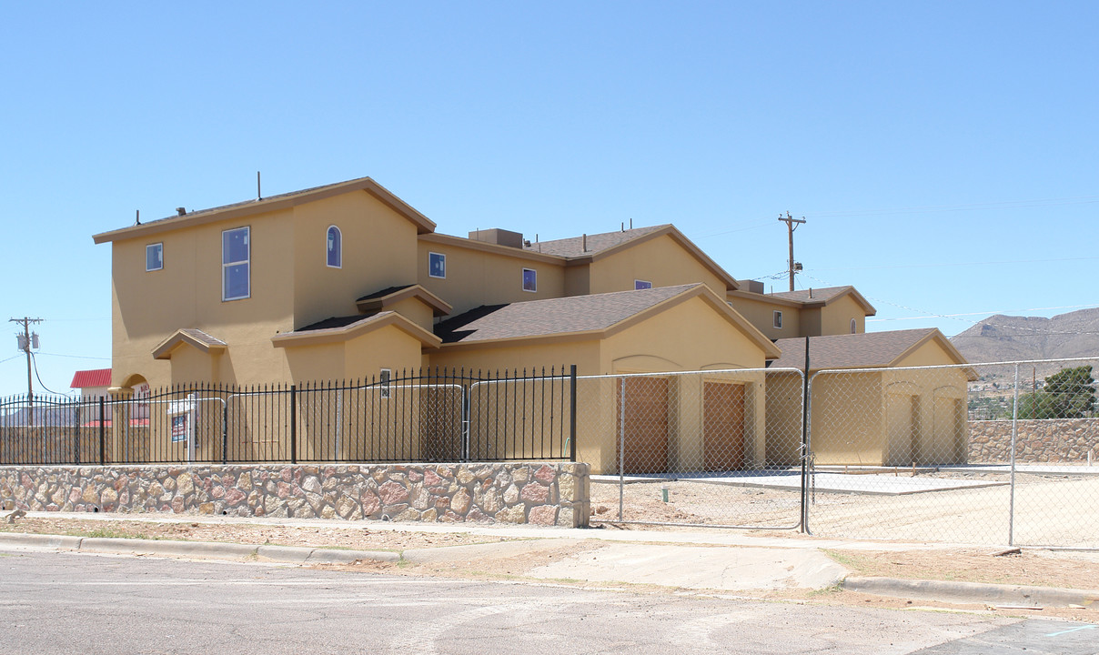 8931-8935 Marks St in El Paso, TX - Foto de edificio