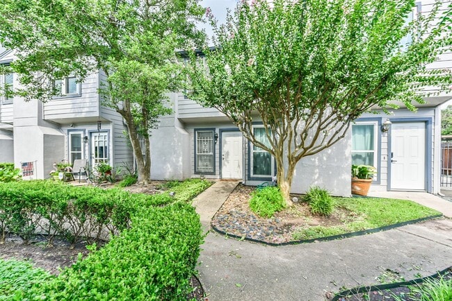 property at 5917 Fairdale Ln