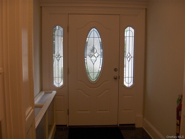 101 Maple Ave in Sea Cliff, NY - Building Photo - Building Photo