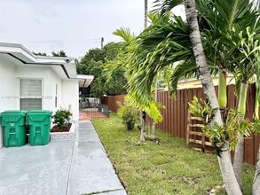 3461 NW 6th St in Miami, FL - Foto de edificio - Building Photo