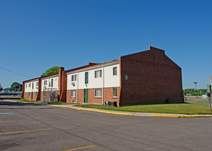 Sunset Hills Apartments in Springfield, OH - Building Photo - Building Photo