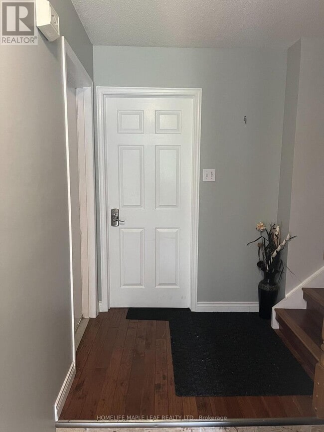 14 Old Orchard Glen in Woodstock, ON - Building Photo - Building Photo