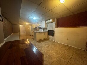 45A Van Reypen St in Jersey City, NJ - Building Photo - Building Photo