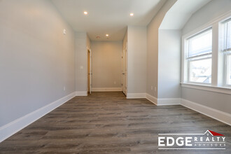 119 Kenrick St, Unit 5 in Boston, MA - Building Photo - Building Photo