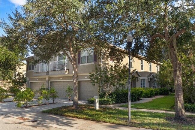 6714 Breezy Palm Dr in Riverview, FL - Building Photo - Building Photo