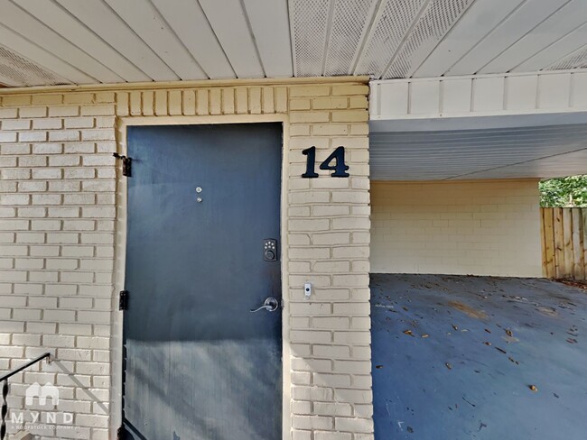 14 Lamplight Ln in Winter Haven, FL - Building Photo - Building Photo