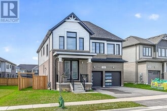 325 Provident Wy in Hamilton, ON - Building Photo - Building Photo