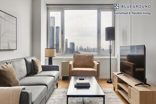 635 W 42nd St, Unit SI FL37-ID1991 in New York, NY - Building Photo