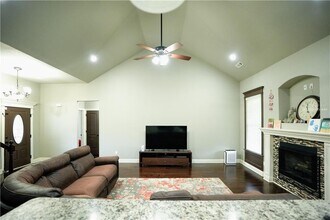 2501 SW Tupelo Ave in Bentonville, AR - Building Photo - Building Photo