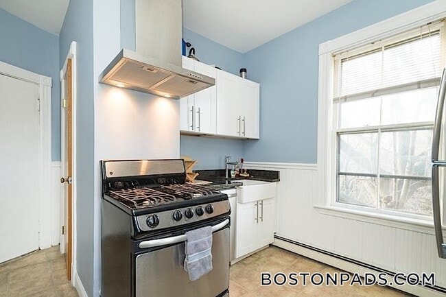 137 Columbia St in Cambridge, MA - Building Photo - Building Photo