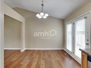 3020 Lansdowne Ln in Hebron, KY - Building Photo - Building Photo