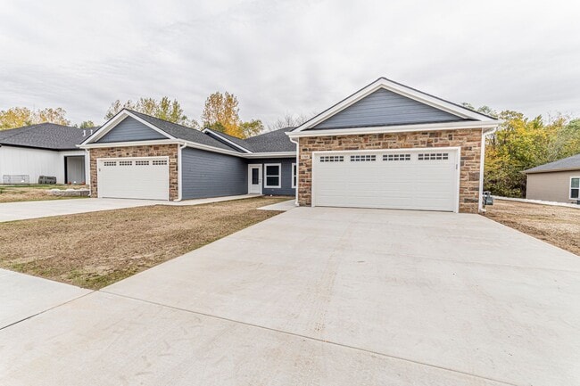 1705 Kenneth Dr in Junction City, KS - Building Photo - Building Photo