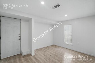 5341 Ash Ln in Dallas, TX - Building Photo - Building Photo