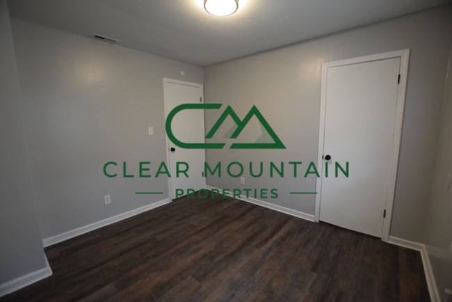 19 Dunbar Ct in Greer, SC - Foto de edificio - Building Photo