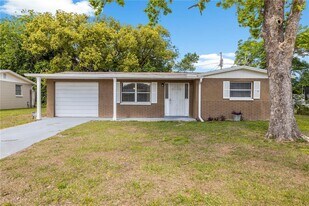 10803 Hyssop St in Port Richey, FL - Building Photo