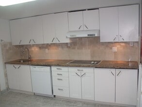 236 Garden Av in Toronto, ON - Building Photo - Building Photo