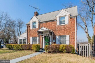 4700 Southern Ave SE in Washington, DC - Building Photo - Building Photo