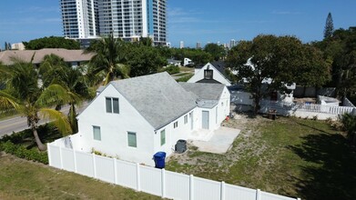 87 Silver Beach Rd in Riviera Beach, FL - Building Photo - Building Photo