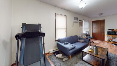 521 Green St, Unit C in Cambridge, MA - Building Photo - Building Photo