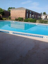 5317 Curry Ford Rd in Orlando, FL - Foto de edificio - Building Photo
