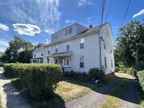 377 S Main St in Middletown, CT - Building Photo - Building Photo