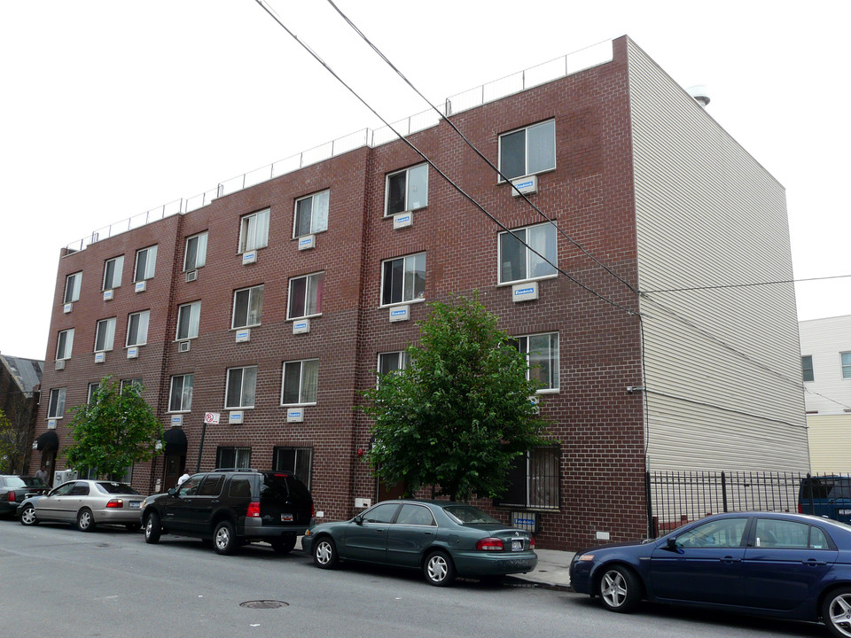 1322-1328 Clinton Ave in Bronx, NY - Foto de edificio