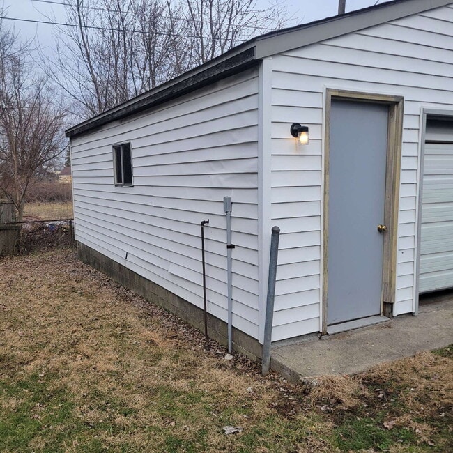 4332 Terrace Ave in Indianapolis, IN - Building Photo - Building Photo