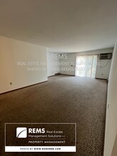 544 E Slifer St in Portage, WI - Building Photo - Building Photo