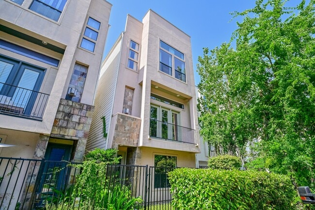 property at 5108 Lillian St