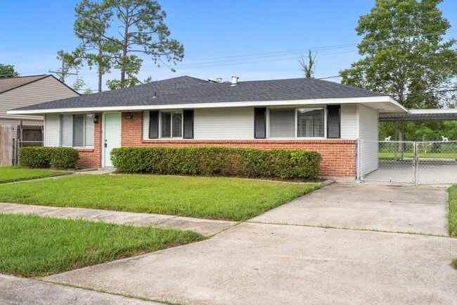 428 Ruth Dr in Avondale, LA - Building Photo - Building Photo