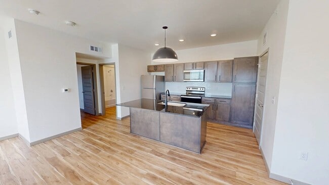 Trailwinds in Yukon, OK - Building Photo - Building Photo